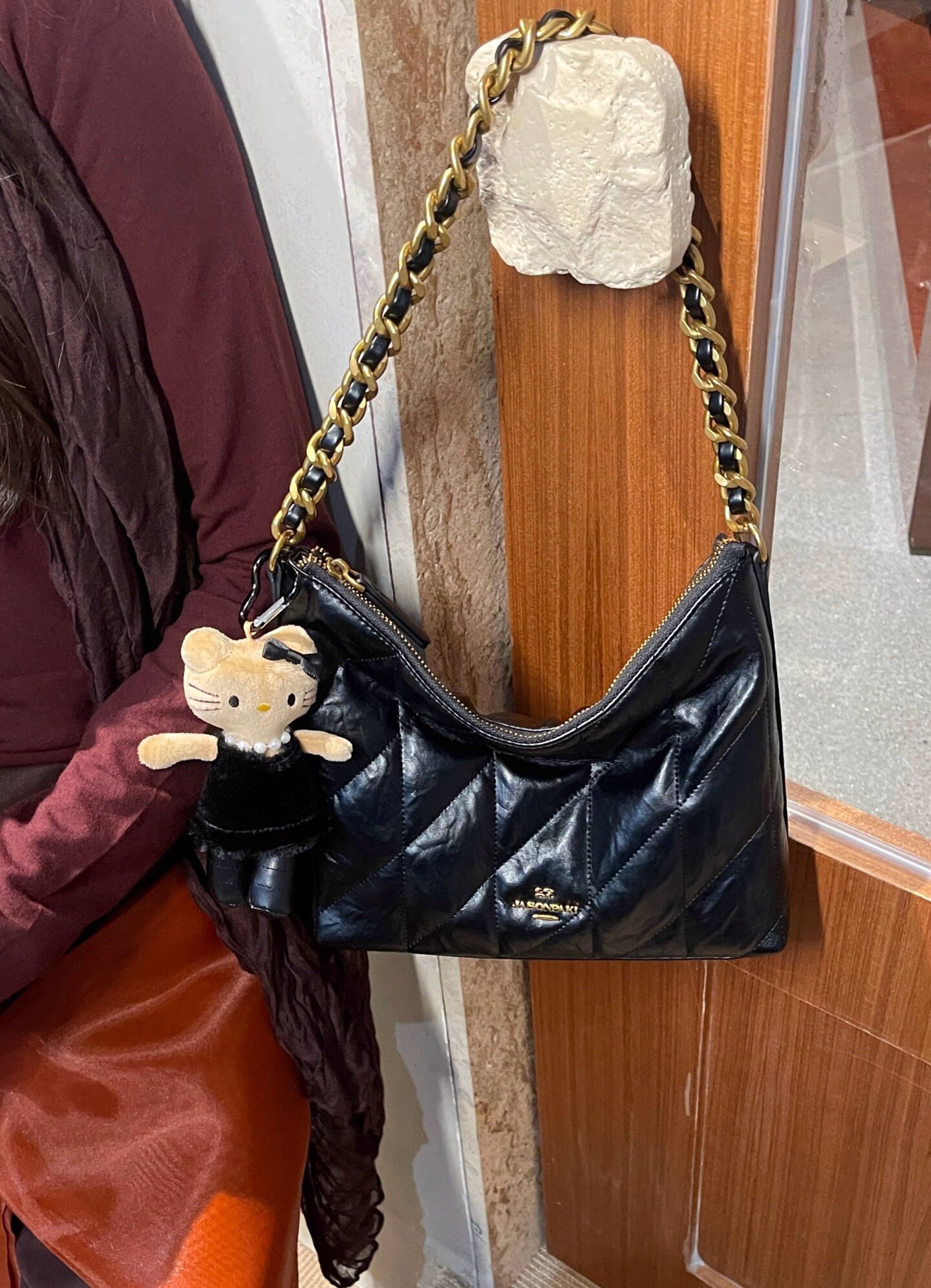 同丰女包菱格绣线链条单肩斜挎潮