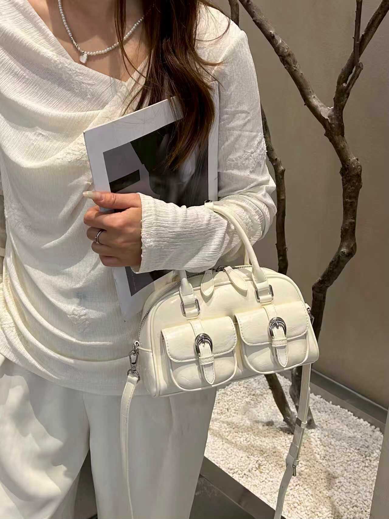 美缇2026新款女包高级感油蜡保龄球手提包时尚百搭单肩斜挎包小包