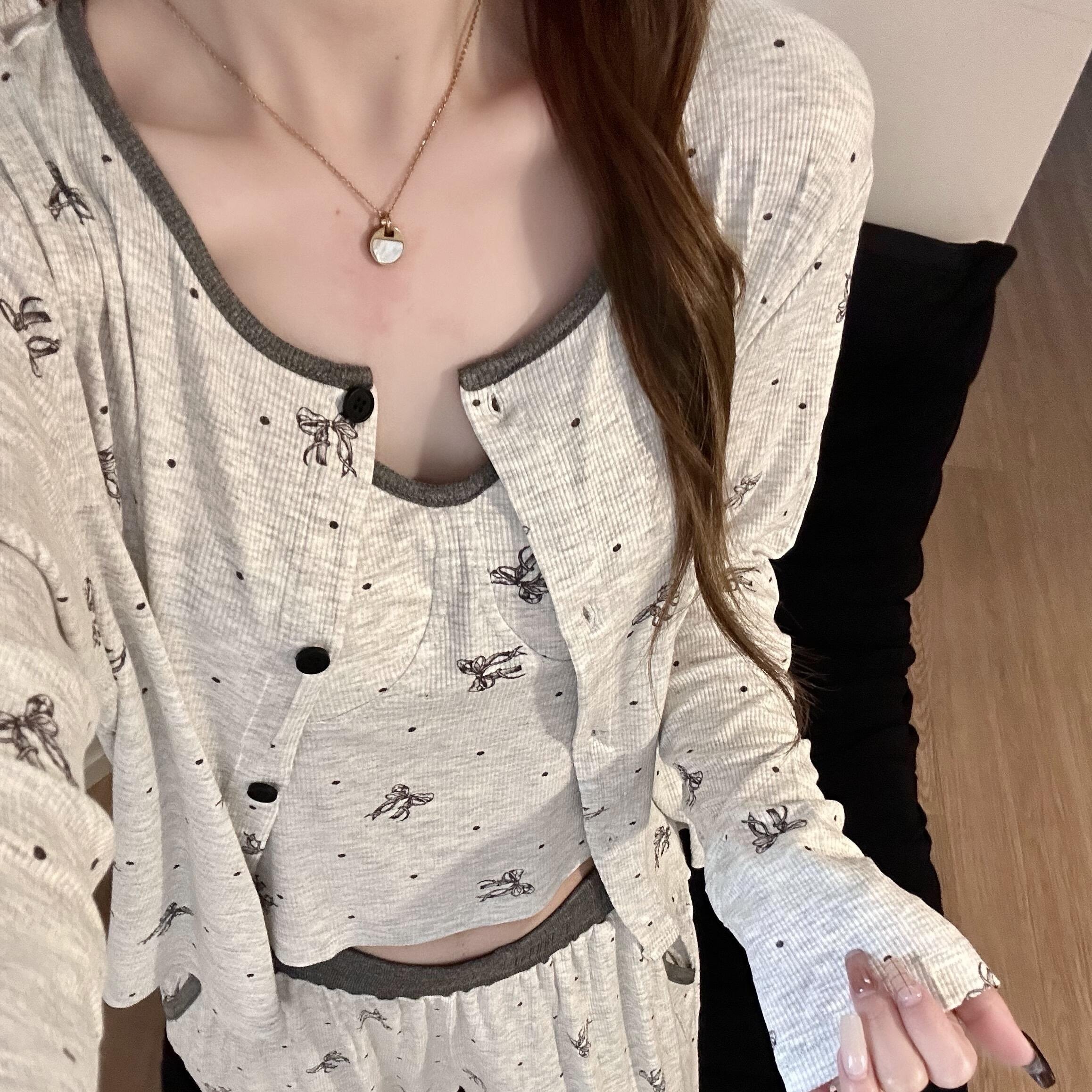 可爱卡通蝴蝶结印花睡衣春秋季女纯欲可外穿长袖长裤家居服三件套,女士内衣/男士内衣/家居服,睡衣/家居服套装,淘宝优惠券,粉丝福利购,淘宝优惠卷