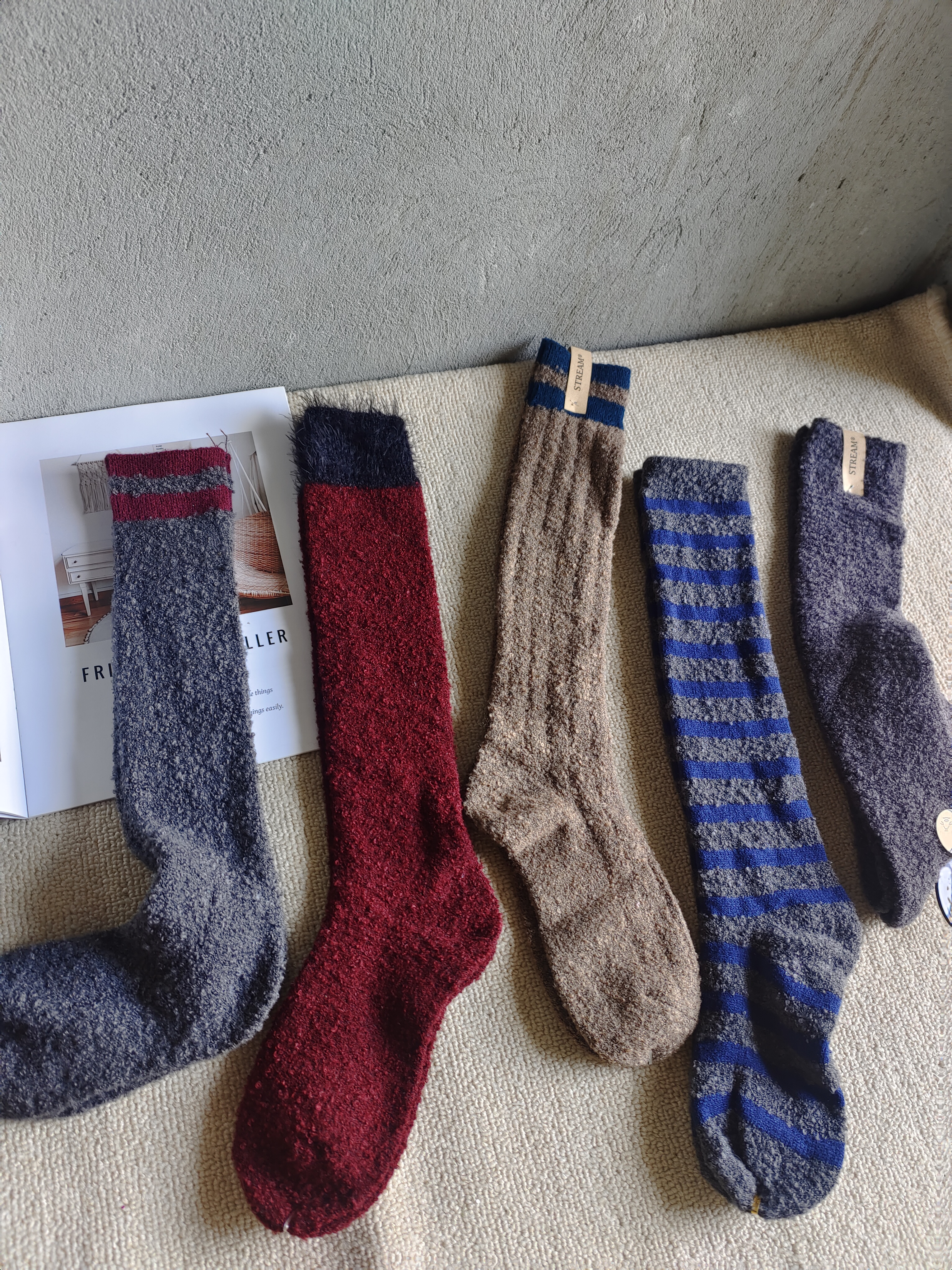 个性 外贸 日单  STR*  毛圈  高筒  秋冬  女袜