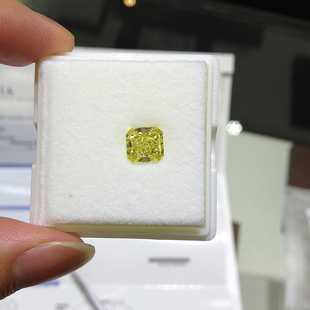 2.00克钻拉彩钻雷迪恩型GIA裸钻FIY浓彩黄钻fancy yellow intense