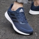 阿迪达斯蓝色男鞋 男 透气网面缓震透气轻便训练运动跑步鞋 秋季 新款