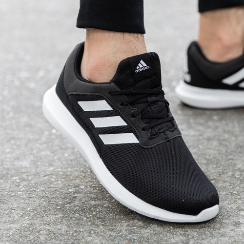 黑白色跑步鞋Adidas假一赔十