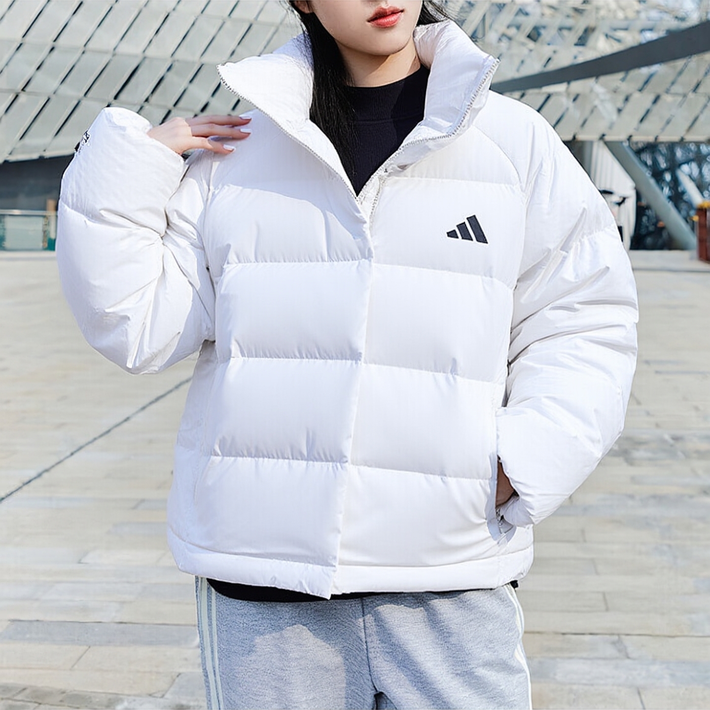 阿迪达斯羽绒服女冬季新款保暖高领立领运动服宽松外套防风休闲服