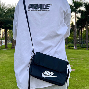 Nike耐克正品 单肩包大号休闲腰包CW9300 斜挎包男女户外运动包新款