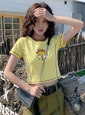 阿迪达斯三叶草黄色短袖女t恤夏季新款复古美式韩版显瘦短款上衣