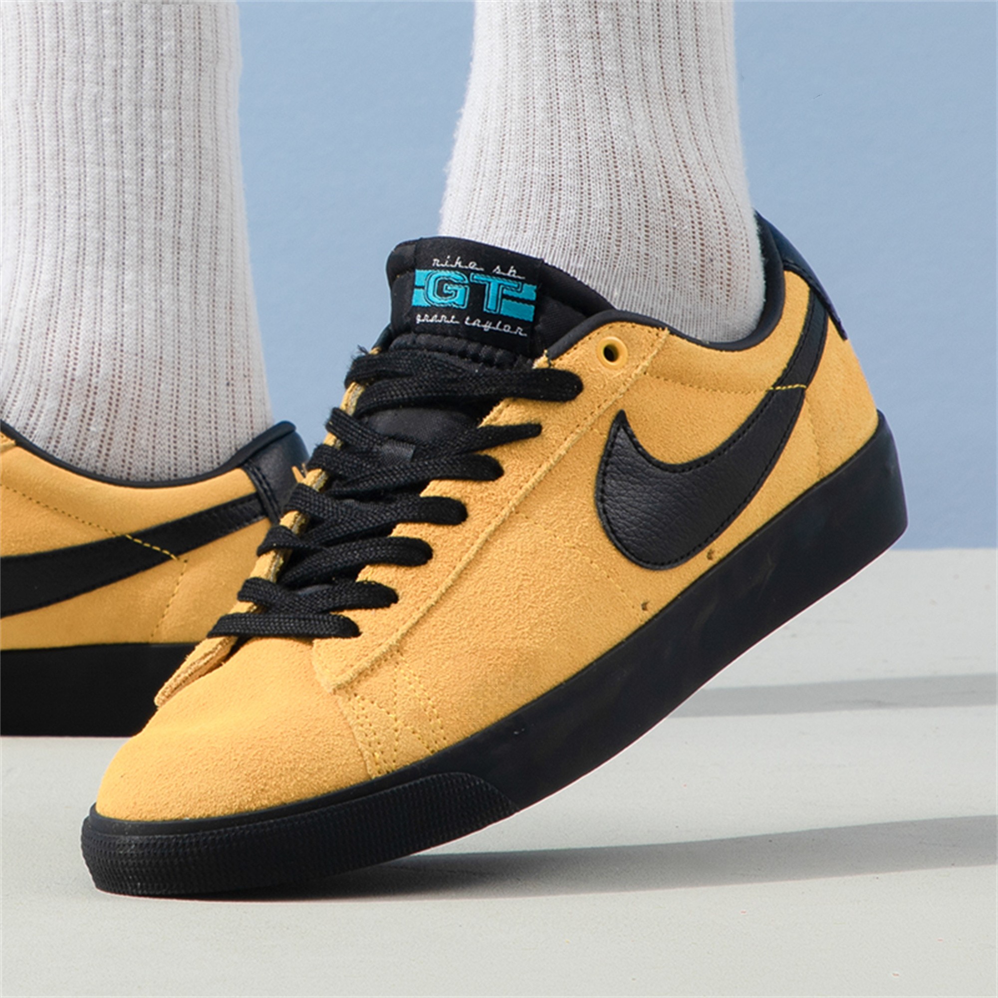 nike耐克sb系列滑板鞋男鞋软底防滑休闲鞋低帮缓震运动鞋子704939