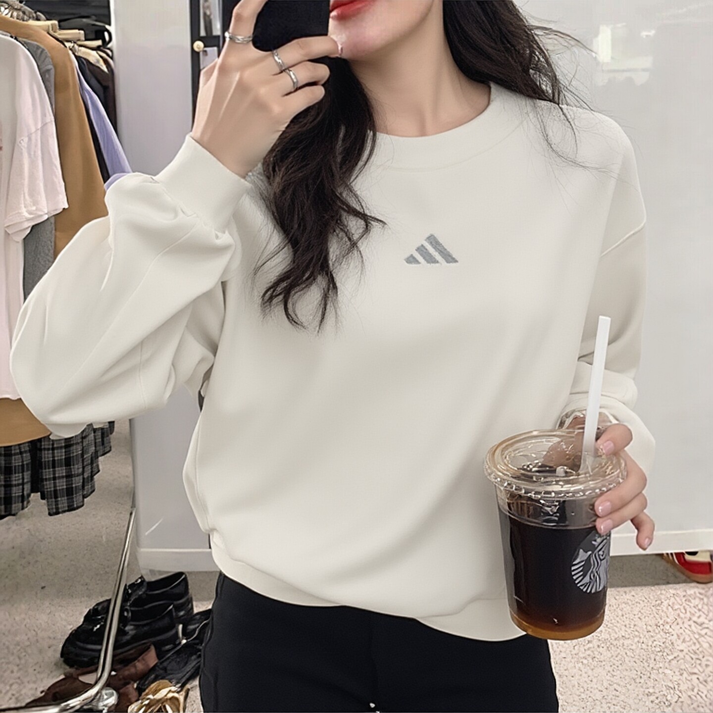 阿迪达斯卫衣女装新款运动服加厚防风圆领上衣纯色宽松休闲套头衫