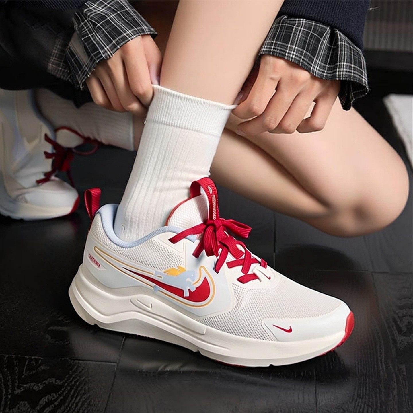 NIKE耐克鞋子2026新年款跑步鞋厚底运动鞋正品女鞋健身训练休闲鞋