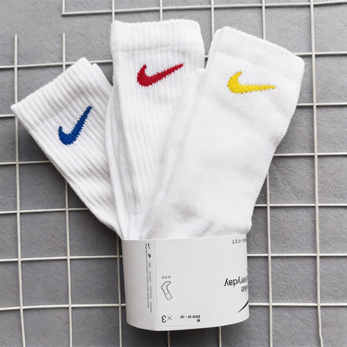 Nike耐克白色长筒速干运动袜棉袜