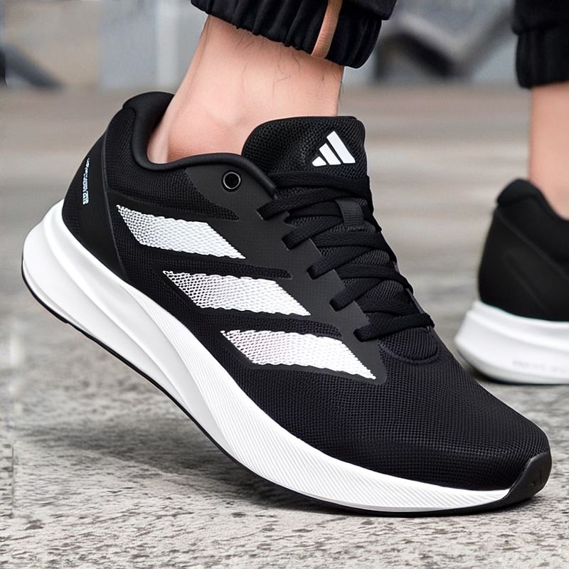 阿迪达斯男女鞋夏季新款透气缓震轻便健步黑色运动耐磨休闲跑步鞋