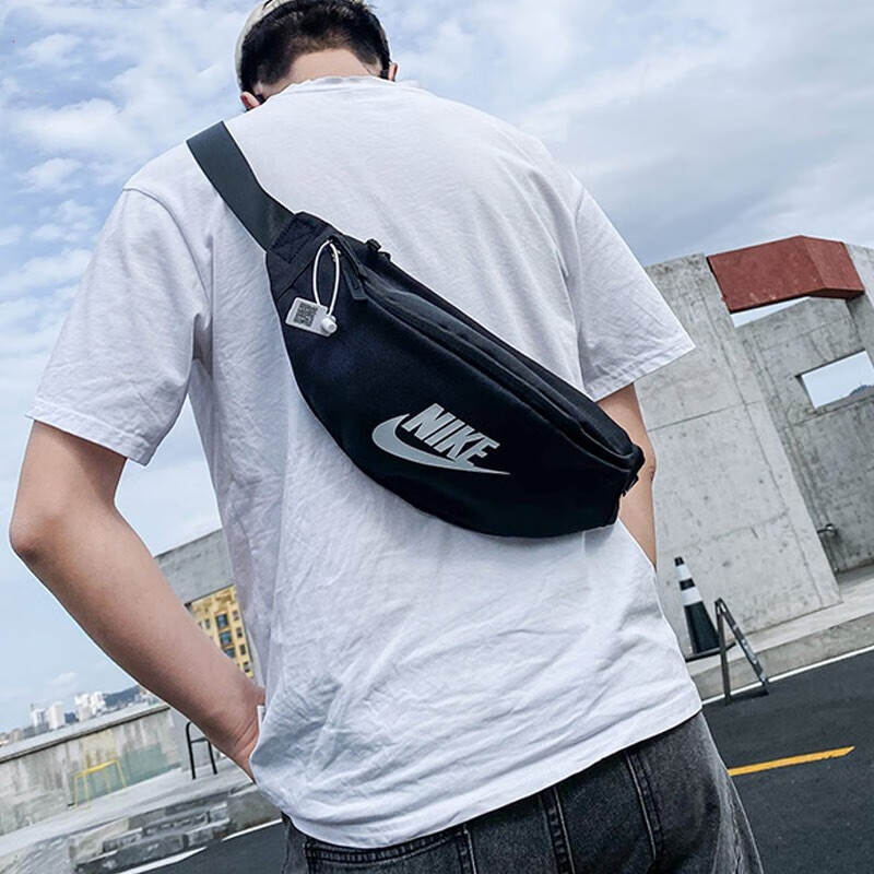 耐克黑色腰包斜挎包男女运动包