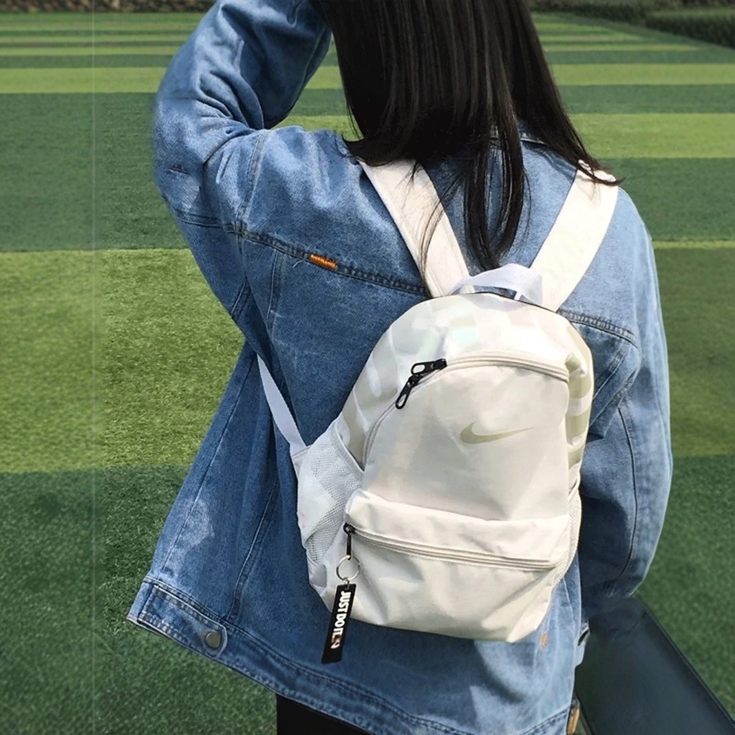 Nike耐克正品儿童背包户外旅行双肩包男女小号运动包新款休闲包包