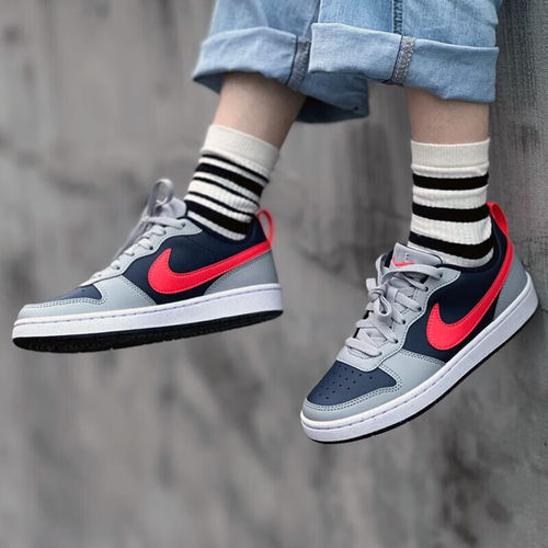 耐克拼接色板鞋运动休闲鞋女低帮