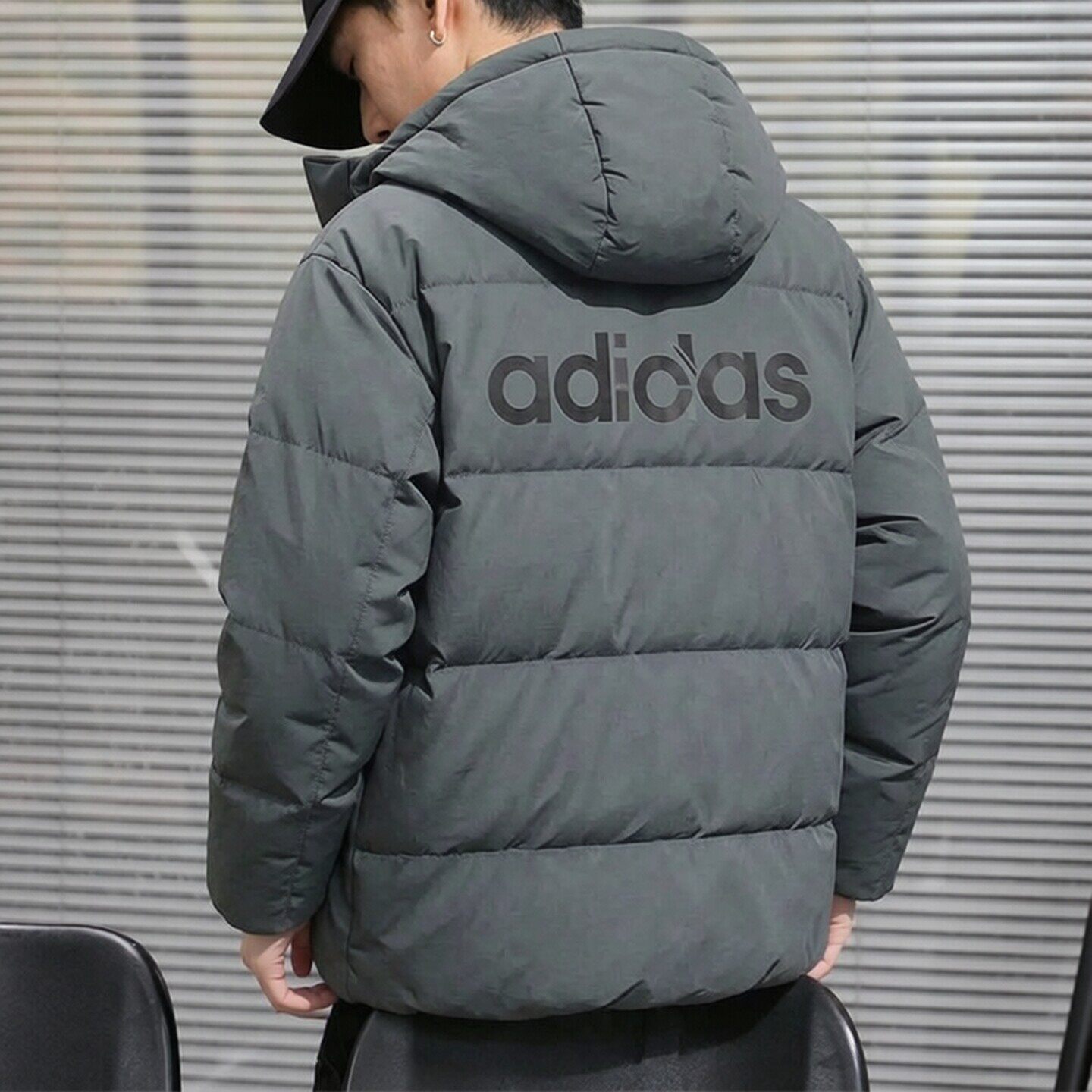 阿迪达斯灰色羽绒服男冬季新款加厚保暖外套连帽鸭绒休闲运动服
