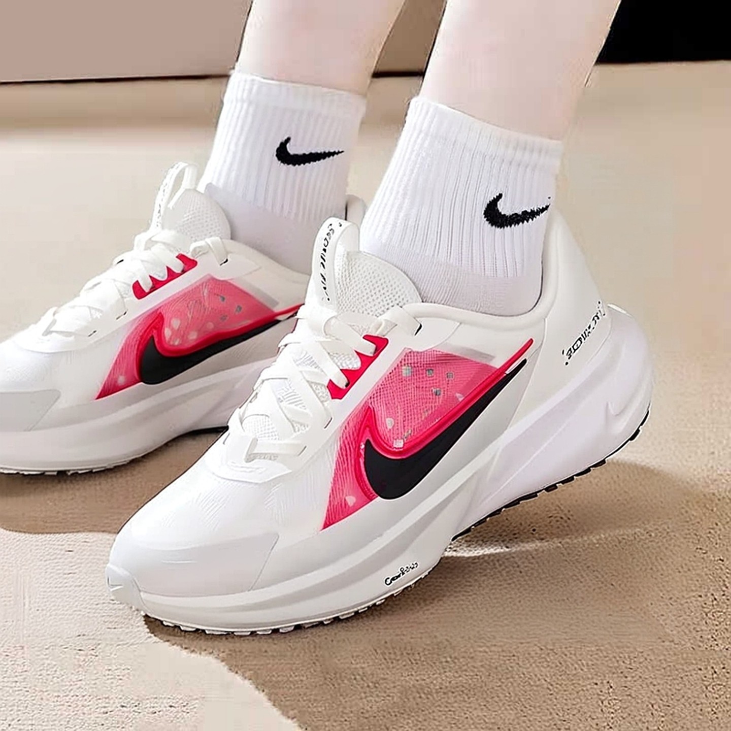 Nike耐克女鞋跑步鞋2026新款Sonic Fly大童运动鞋轻便缓震休闲鞋