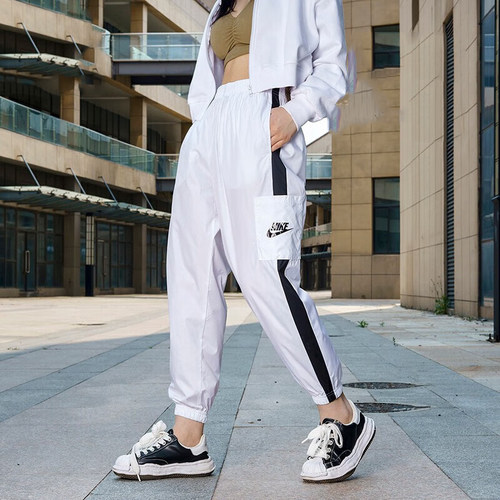 耐克女裤运动裤宽松健身跑步防风