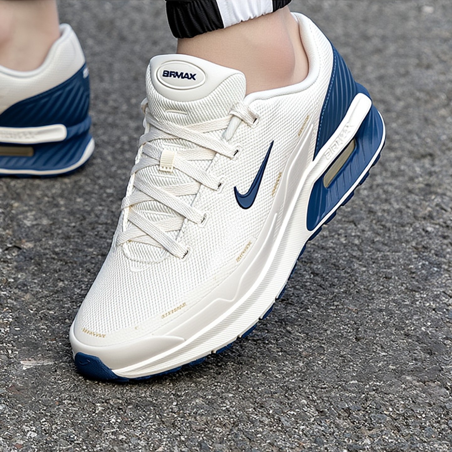 Nike耐克鞋子冬季新款男鞋厚底气垫运动鞋缓震跑步鞋网面鞋IO9416