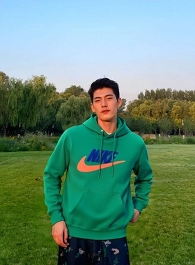 耐克宽松连帽加绒卫衣官网男秋款绿色休闲运动服长袖套头衫FN3105