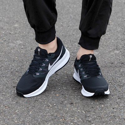 黑色男士运动鞋耐克假一赔十