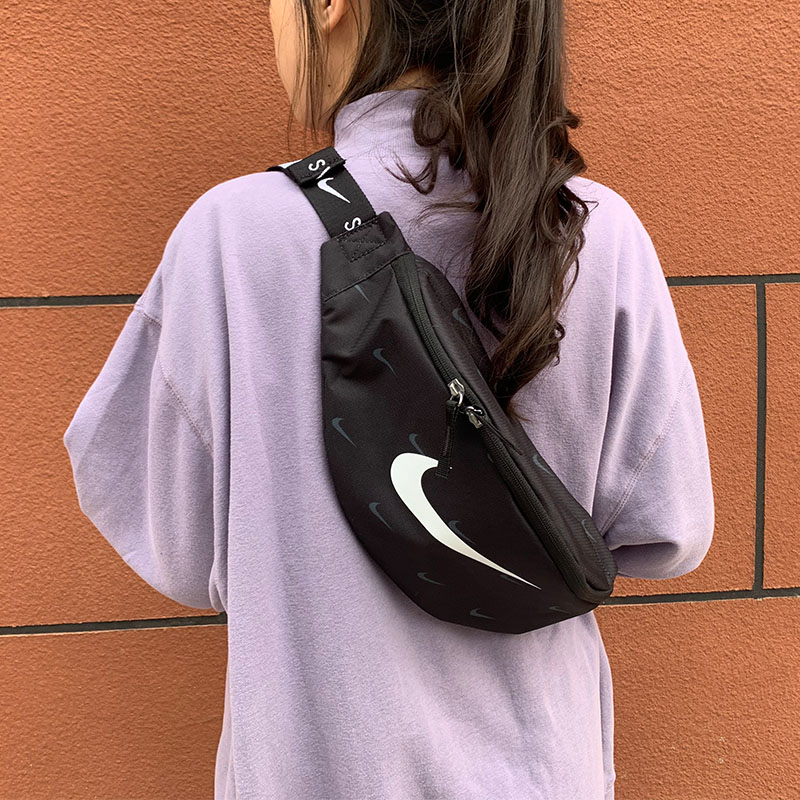nike串标潮流秋季新款斜挎包