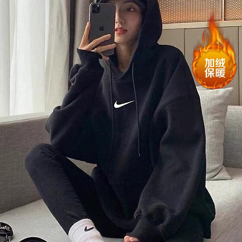 耐克运动加绒卫衣女连帽防风保暖