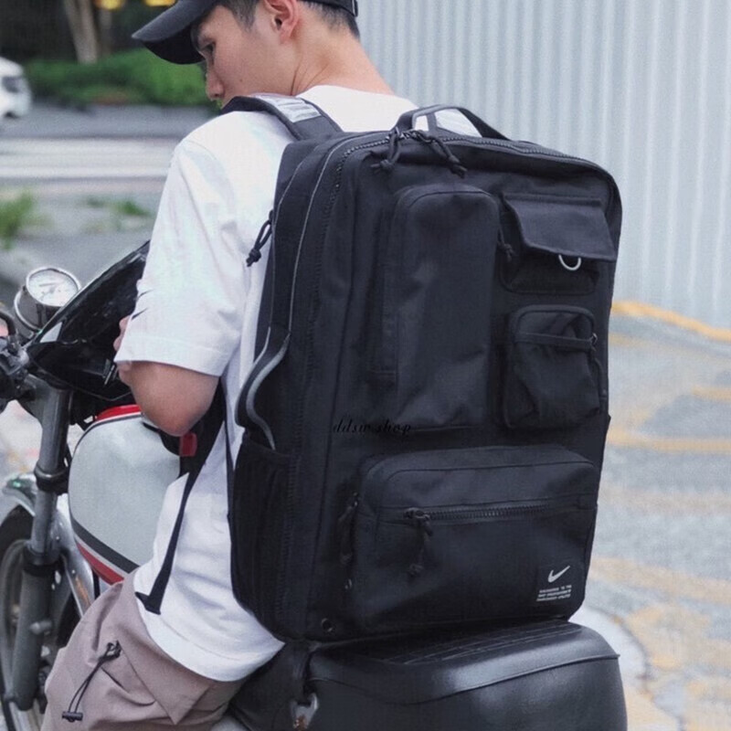 大容量背包Nike耐克多口袋双肩包男包休闲包气垫旅行运动包CK2656