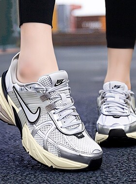 Nike耐克正品女鞋新款网面运动鞋复古透气跑步鞋厚底休闲鞋FD0736