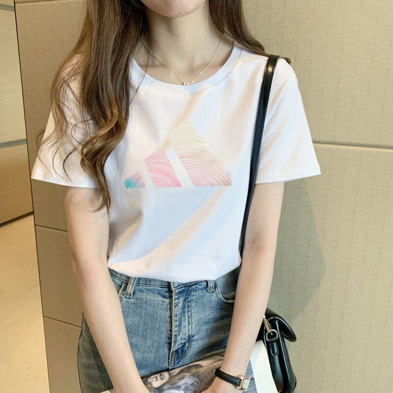 阿迪达斯短袖女2025夏季新款时尚渐变logo半袖宽松透气棉T恤