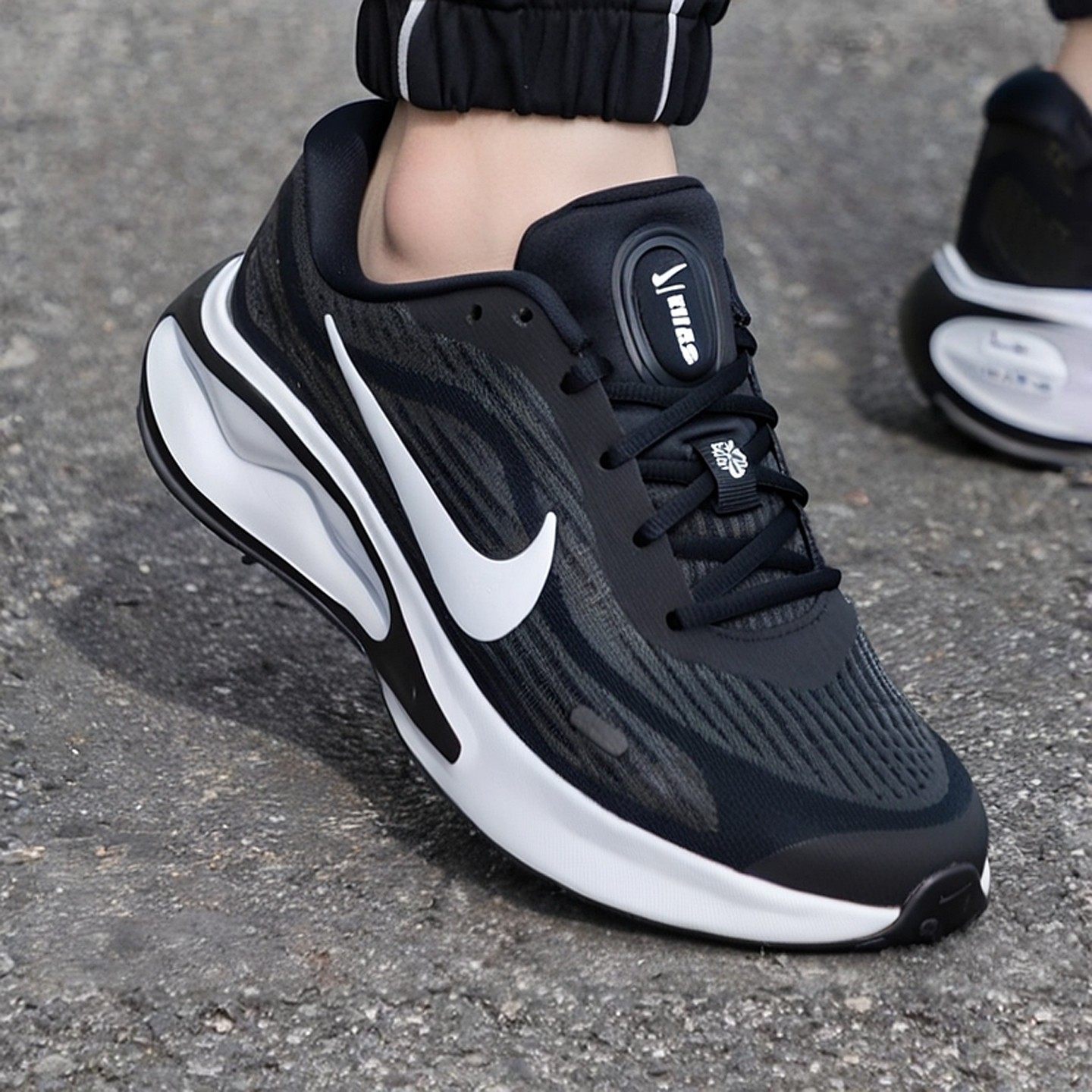 NIKE耐克轻便休闲鞋男鞋春季新款METRO TEK运动鞋慢跑鞋子HM9493