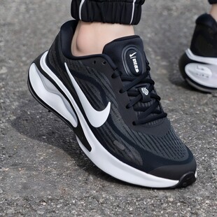 NIKE耐克轻便休闲鞋男鞋春季新款METRO TEK运动鞋慢跑鞋子HM9493