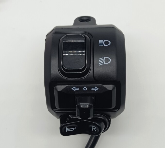 LUJIA 전기 자동차 N2 원래 왼쪽 및 오른쪽 핸들 바는 많은 차량에 보편적입니다