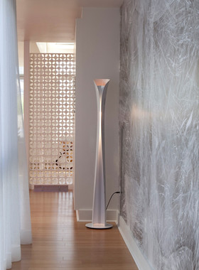 点光意大利Artemide Cadmo落地灯 简约现代客厅卧室书房创意LED