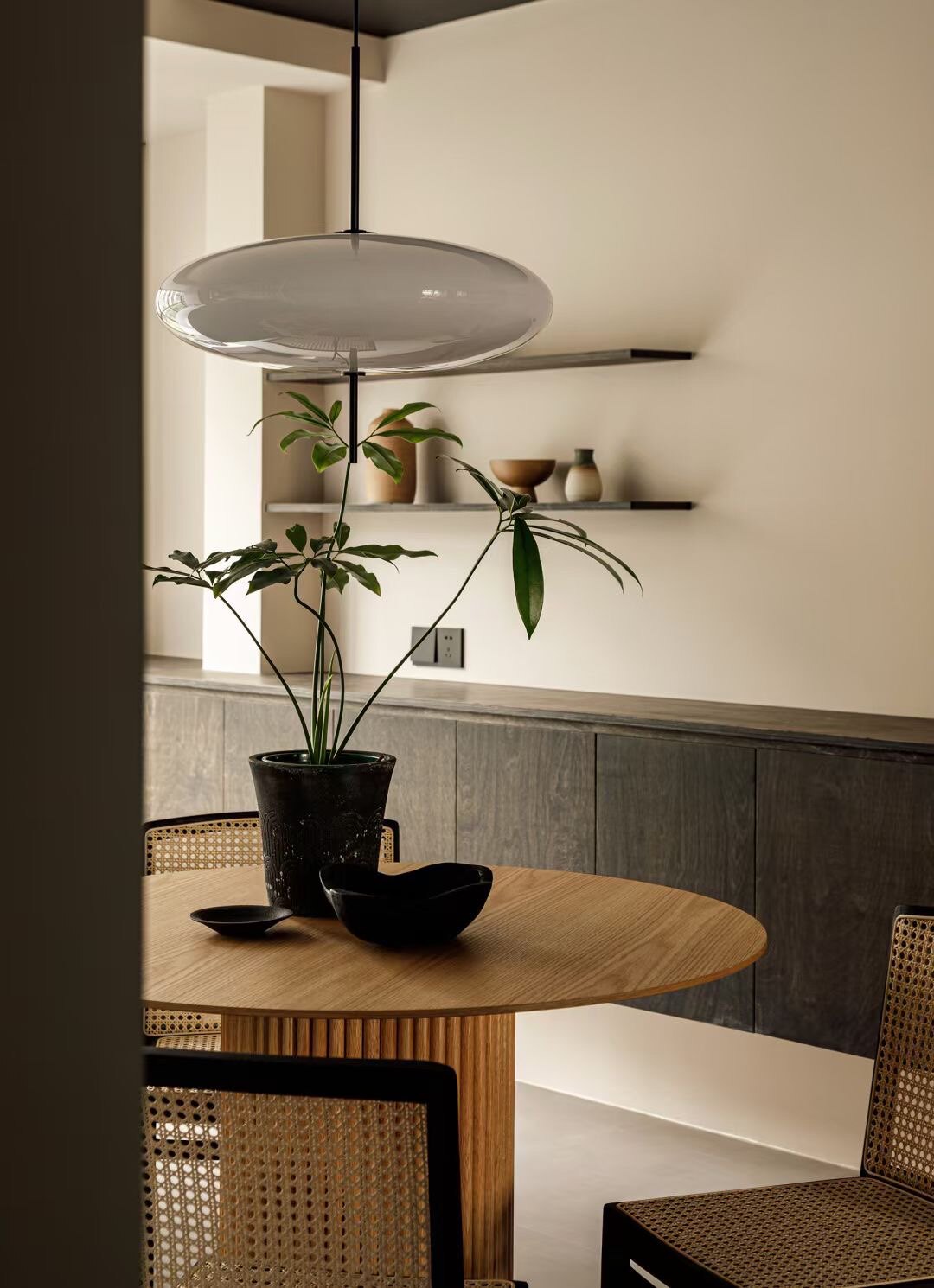 轻奢LED餐厅客厅吊灯Astep北欧