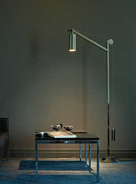 德国Tecnolumen BH 23落地灯 当代包豪斯侘寂客厅沙发书房中复古