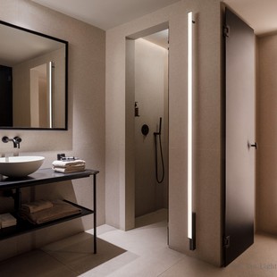 现代极简LED氛围浴室一字客厅长杆防水 5995壁灯 西班牙Vibia Spa