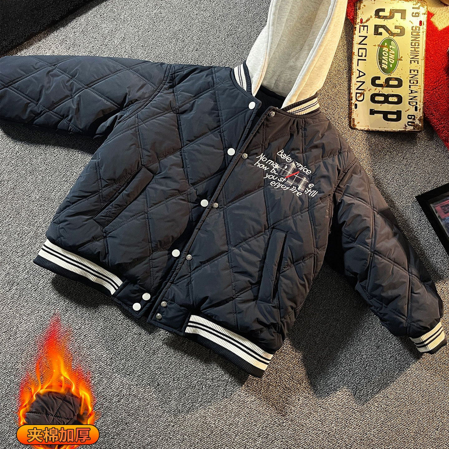 女童秋冬加厚连帽外套2025新款洋气冬季夹棉棒球服女孩深秋棉衣服