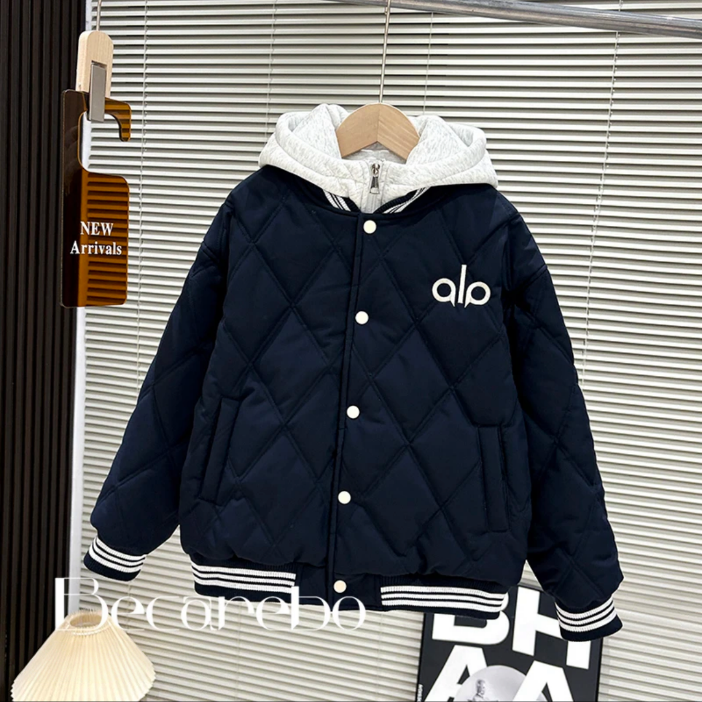 女童秋冬加厚连帽外套2025新款洋气冬季夹棉棒球服女孩深秋棉衣服