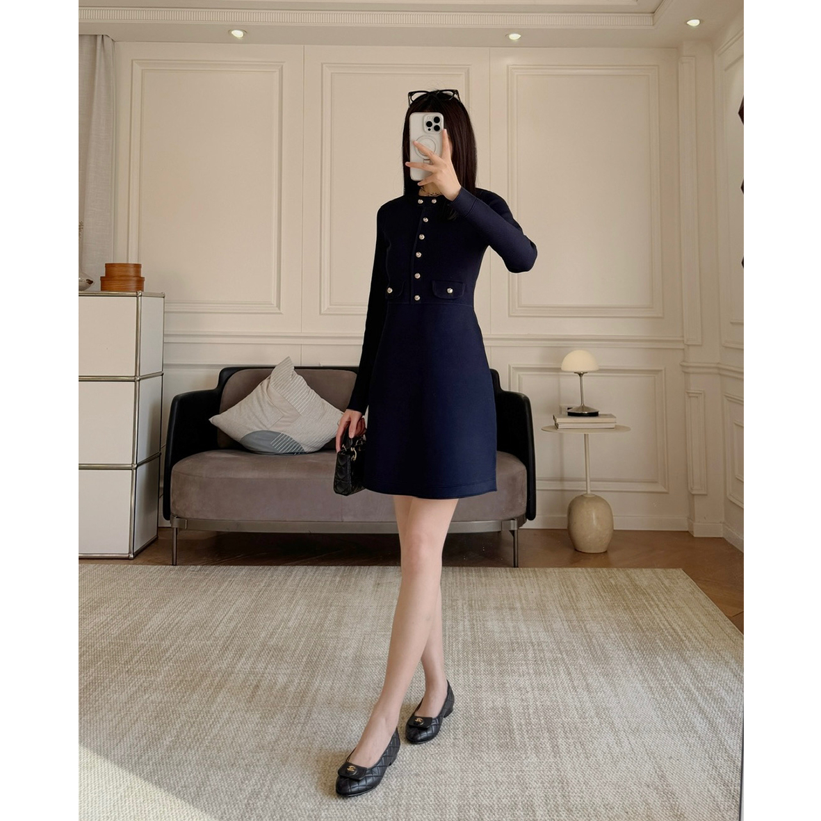 现货SD25早春新款~粘纤混纺~法式圆领金扣修身长袖深蓝针织连衣裙