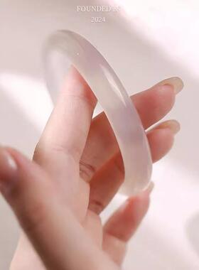 白月光天然玉镯冰种玛瑙贵妃镯