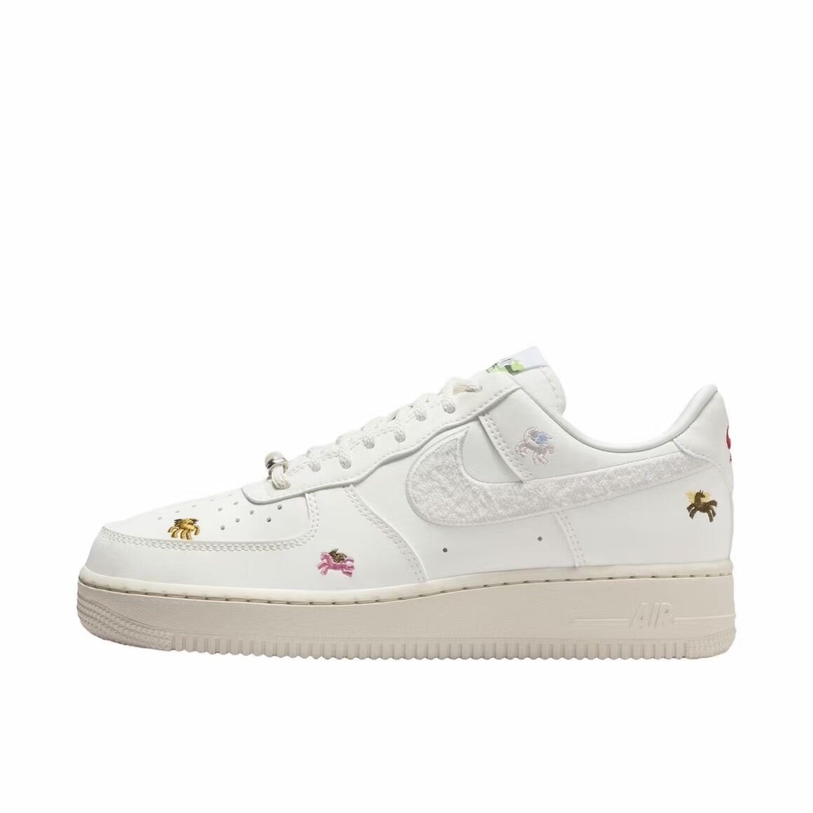 Nike Air Force 1现货正品耐克空军一号低帮休闲板鞋IQ1143-100