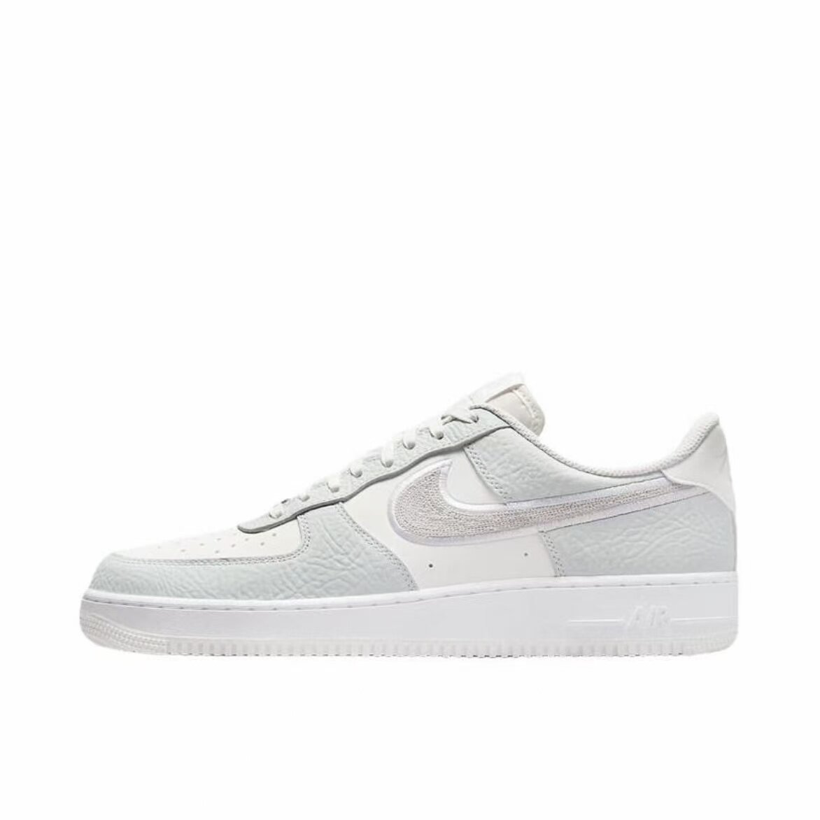 耐克正品空军Nike Air Force 1 07 LV8 经典篮球板鞋IB6842-100
