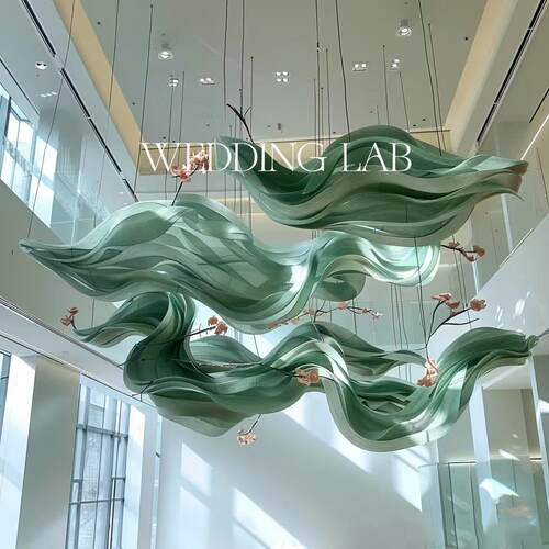 异形飘带吊顶扭曲造型婚礼艺术装饰橱窗陈列商业美陈场景布置
