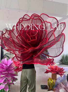 巨型红色花艺婚礼艺术装饰橱窗陈列商业美陈场景布置艺术装置
