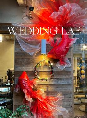 巨型红色锦鲤装饰婚礼艺术装饰橱窗陈列商业美陈场景布置