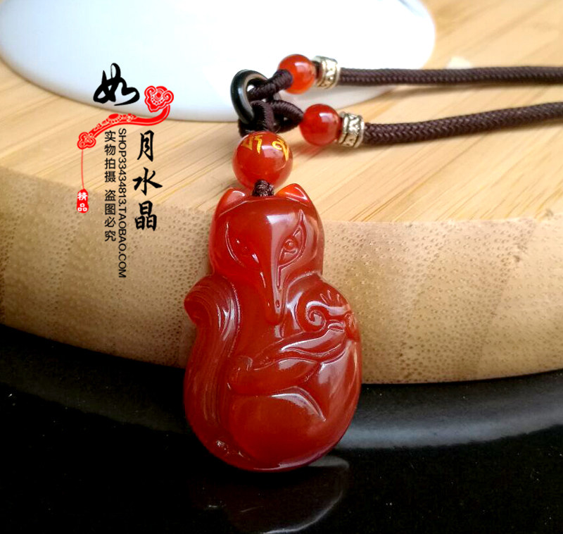 天然红玛瑙狐狸吊坠