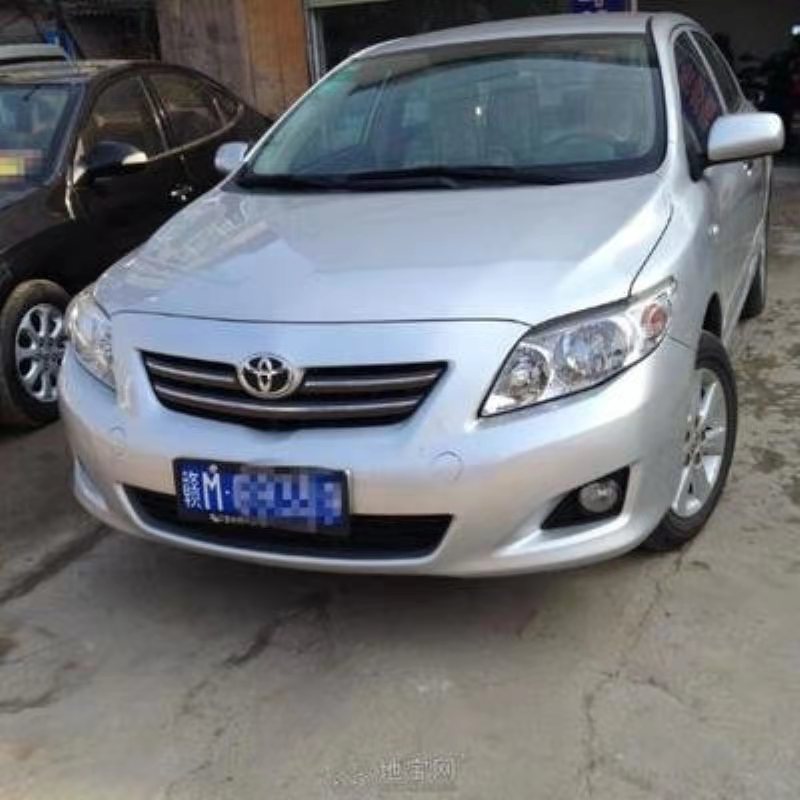 丰田卡罗拉银色漆面划痕修复自喷