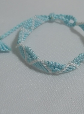 手工编织淡蓝色海洋浪花调节款鱼尾手绳