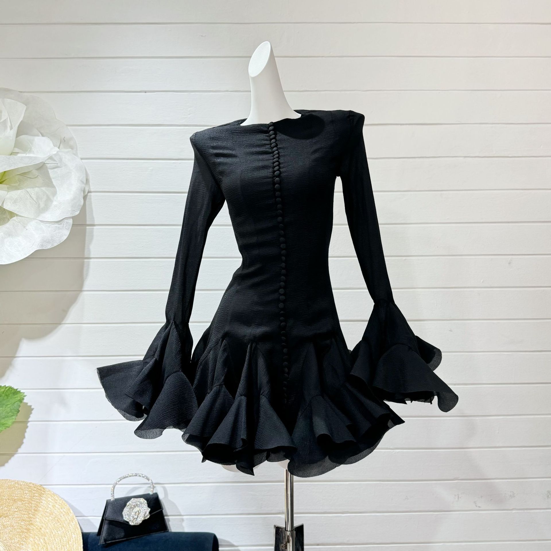 小众设计收腰连衣裙生日约会