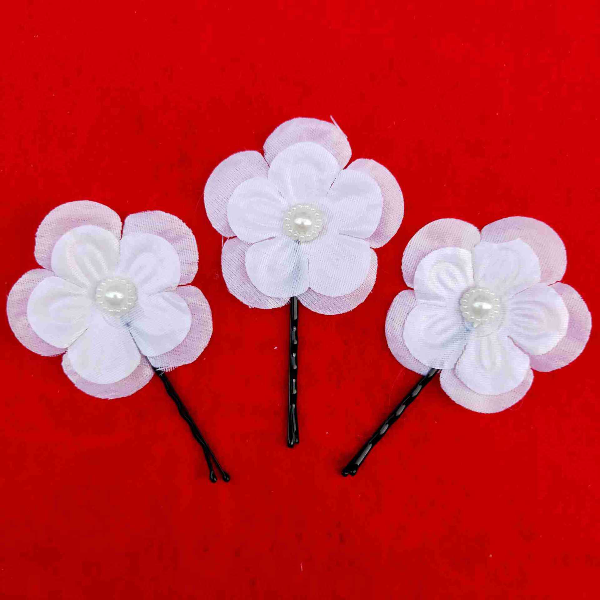 王艳梅殡葬用品 祭祀追悼白事用精品头花 胸花黑纱孝牌厂家